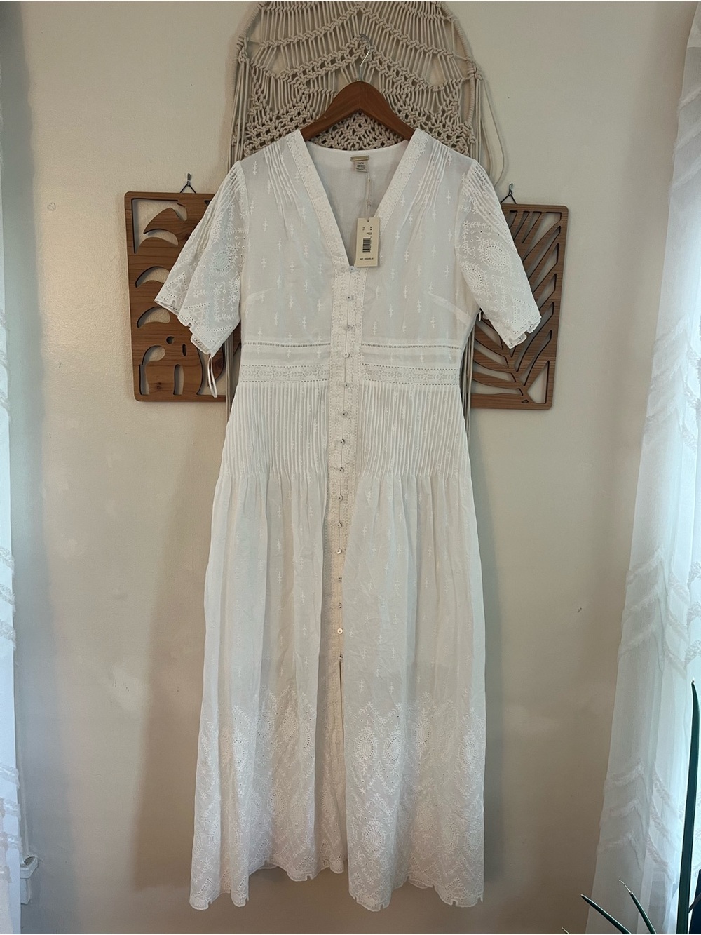NWT Magaschoni White Linen Eyelet Short Sleeve Button-Front Maxi Dress Medium - Picture 2 of 13